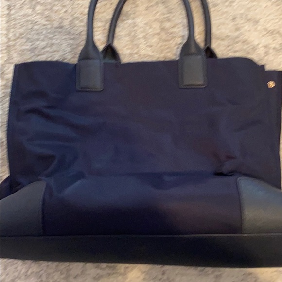 Tory Burch Ella Tote - Picture 6 of 8